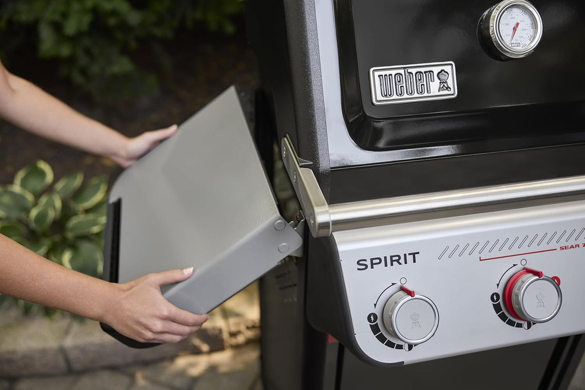 Weber Spirit E-325 Gas Grill
